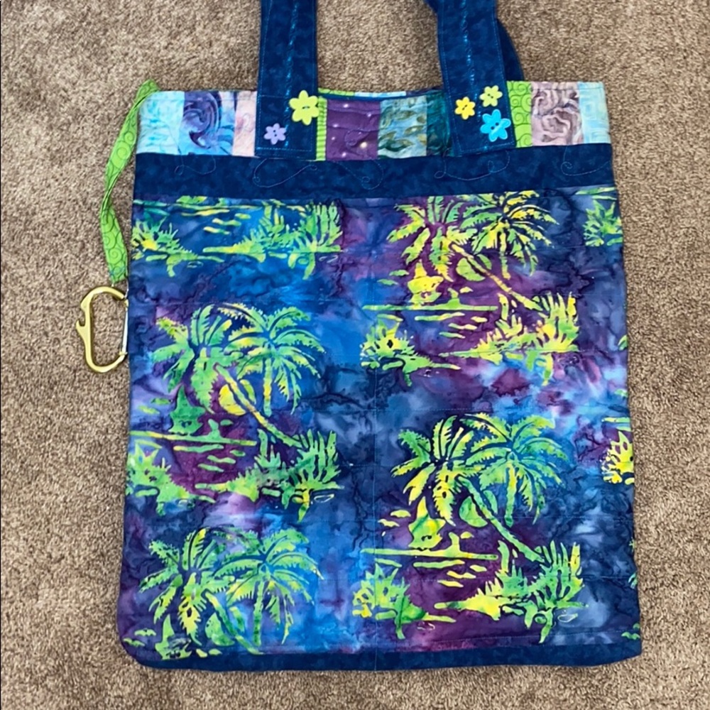 Handmade quilted shoulder bag. 🌴Never used!